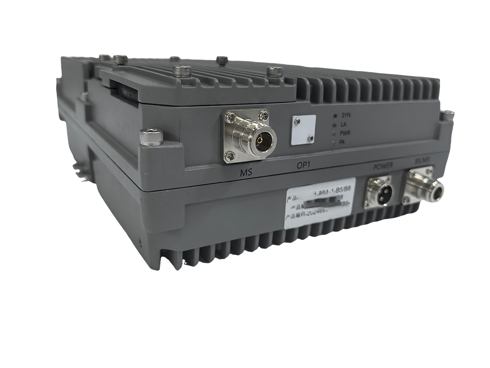  伽师三频手机信号接收器2000㎡