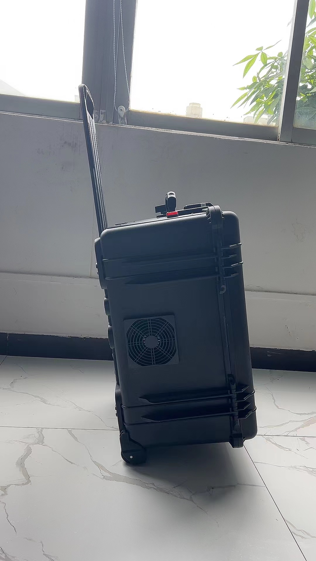 伽师手拉箱型移动通信干扰器